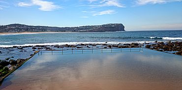 MacMasters Beach (15605811328).jpg