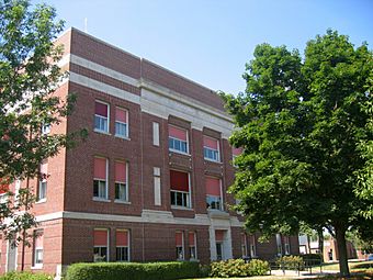 Ringgold County IA Courthouse.jpg