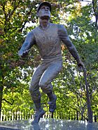 RobertoClemente.statue.Newark