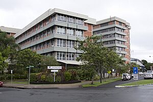 Cairnsbasehospital2