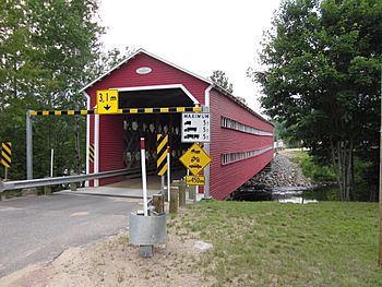 Pont Ducharme Est.jpg