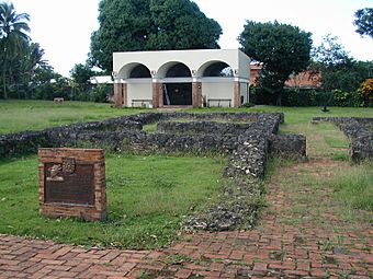 Ruins at Caparra Archaeological Site, Puerto Rico.jpg