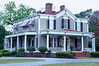 Wilds-Edwards house, Darlington, SC, US.jpg