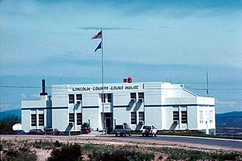 1938 Lincoln County Courthouse.jpg