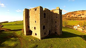 Arnside Tower, front, Feb 2016