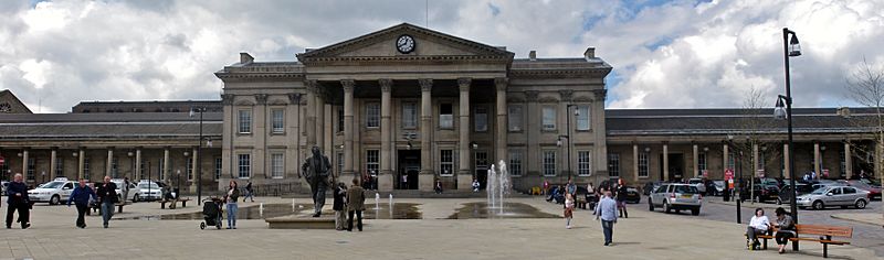 Huddersfield Railway Station (RLH)