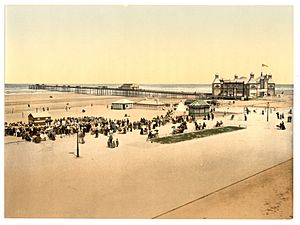 The pier, Rhyl, Wales-LCCN2001703538