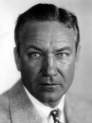 Victor Fleming (1927 headshot).jpg