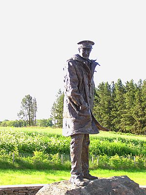 Wfm david stirling statue