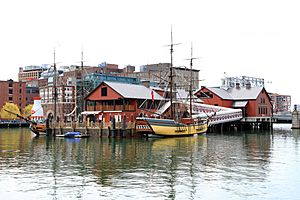 1625-BOS-Fort Point Channel