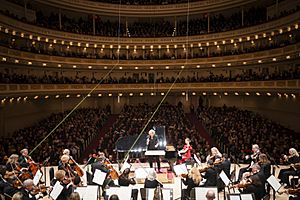 Alma Deutscher's Debut in Carnegie Hall, December 2019, Photo Chris Lee