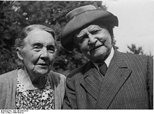 Bundesarchiv Bild 146-2008-0318, Henny Nonne (geb. Heye), Max Nonne