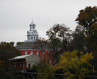 Clayton County Courthouse Elkader Iowa.jpg