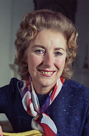 Dame Vera Lynn 4 Allan Warren.jpg