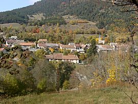 La Motte-en-Champsaur seen from the Infournas road