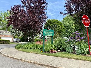 A welcome sign to Plandome Heights on Webster Avenue, as seen on May 26, 2021.