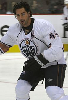 Sheldon Souray1 (cropped).jpg