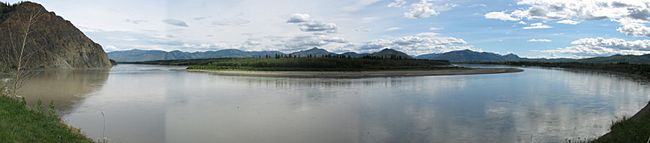 YukonRiverAtEagle