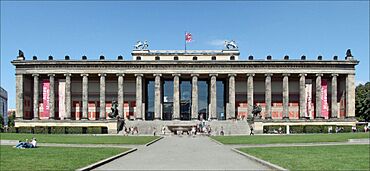 Altes Museum (Berlin) (6339770591).jpg