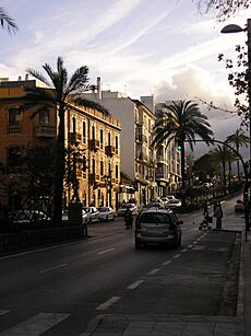 Avenida Blas Infante 2