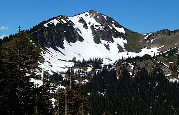 Dege Peak from Sunrise Point.jpg