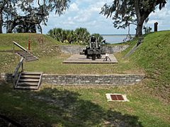 GA Richmond Hill Fort McAllister Columbiad02