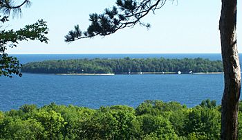 HorseshoeIslandGreenBayWisconsinJuly2008