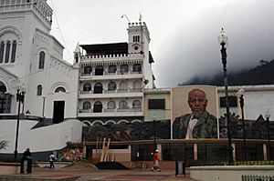 MONTECRISTI, CENTRAL PLAZA, ECUADOR