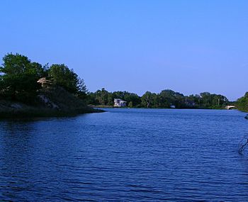 Miller Lagoon toward Lake Street.jpg