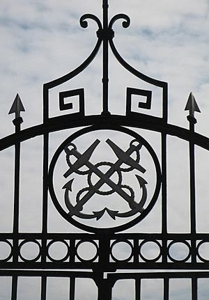 Ornamental gates to the steps down to the Thames, Deptford Strand, SE8 - geograph.org.uk - 1492404