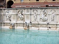 Siena.Campo.Gaia.fountain02.jpg