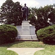 Stratton statue by Walker