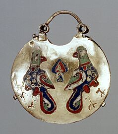 Ukrainian - Temple Pendant (Kolt) with Two Birds - Walters 44297