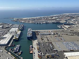 Aerial view of Port Huneme, California (USA), 13 December 2020 (200213-N-GO110-012)