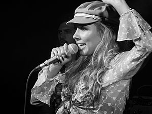 Haley Reinhart at Musik & Frieden (49760553171)