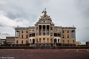 HarrisonCountyCourthouse1 (1 of 1).jpg