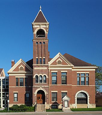 Lake City City Hall 2017.jpg