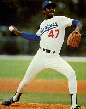 Larry White Dodgers.jpg