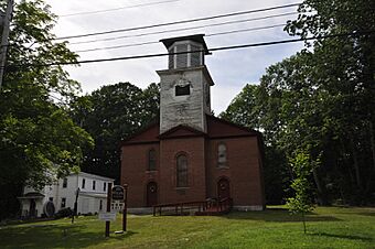 ReadfieldME UnionMeetingHouse.jpg