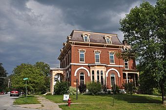 RutlandVT HouseOppositeCourthouse.jpg