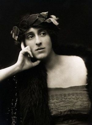 Vita Sackville-West diadem