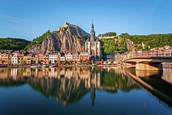 The citadel, the collegiate church and the Meuse