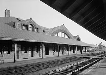 FraminghamRailroadStation.jpg