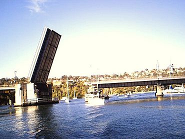 Spit Bridge open.jpg