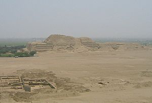 Huaca del Sol southeast