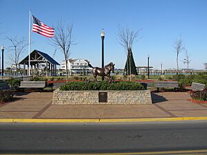 Misty of Chincoteague statue 01