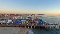 Santa Monica Pier (22944807230)