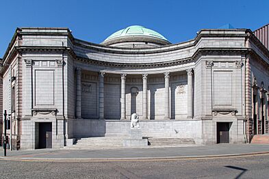 Aberdeen War Memorial (53599387867)