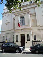 Annexe of the Mexican embassy in Halkin Street 03.JPG