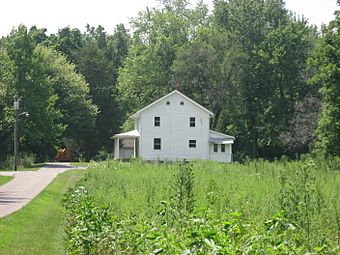 Goll Homestead farmhouse.jpg